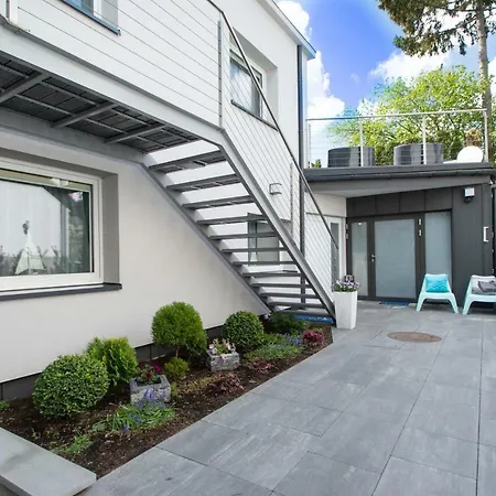 House - Przy Plazy *